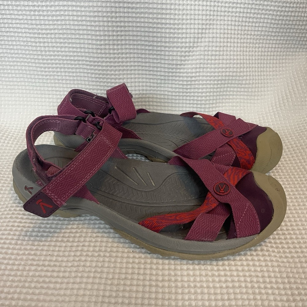 Keen Women's Bali Strap Pink Purple Sandals Outdoor Summer Hiking Sz. 6,5 Light